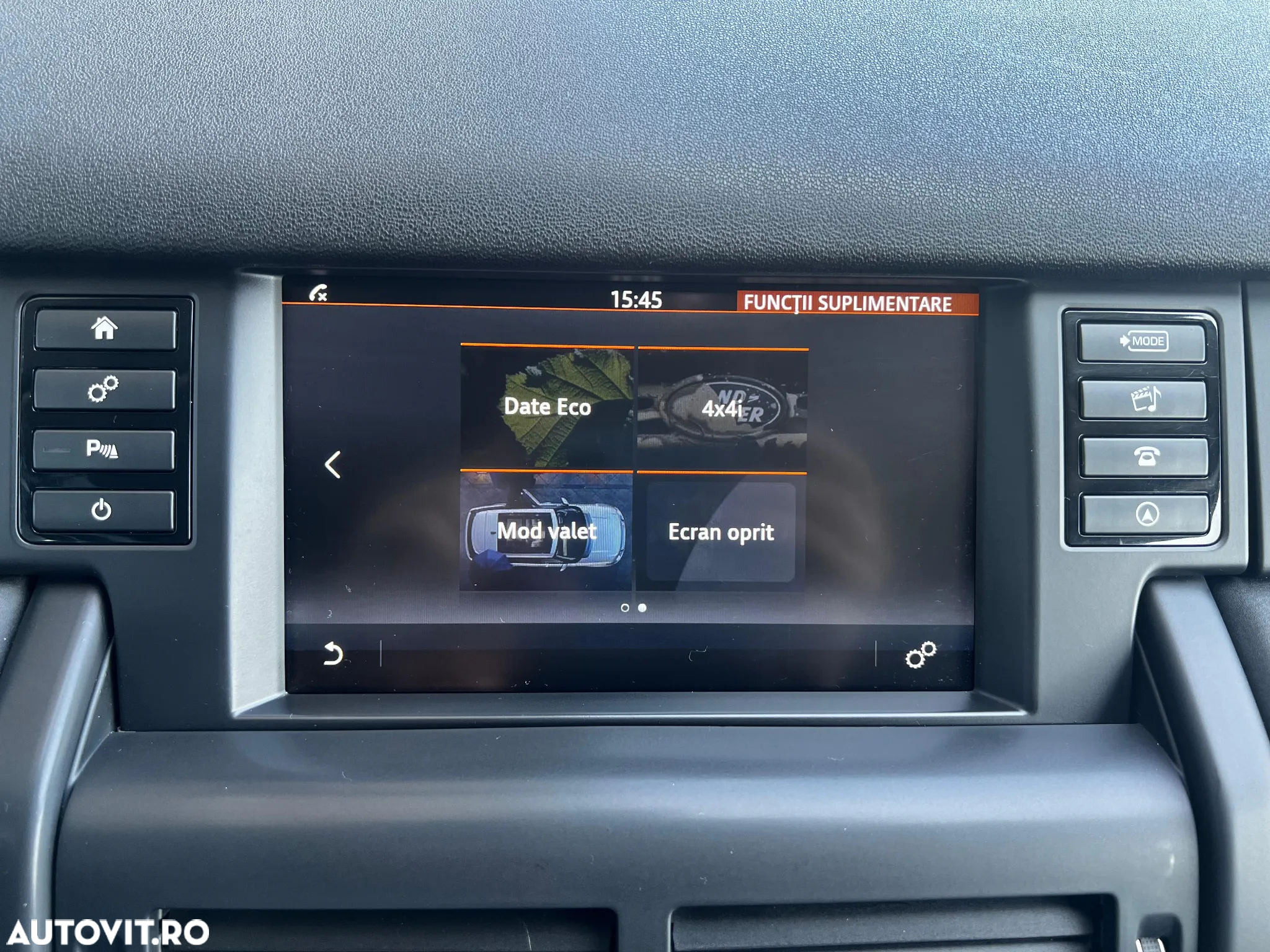 Land Rover Discovery Sport - 18