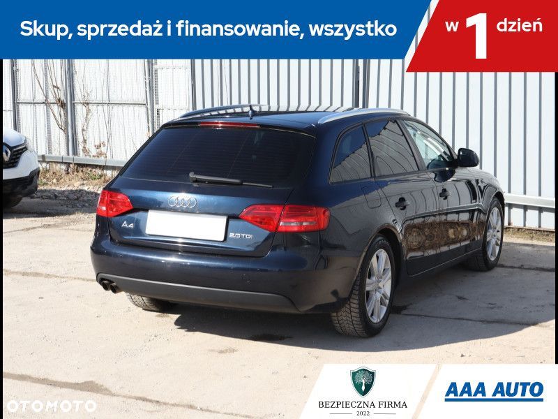 Audi A4 Avant - 7