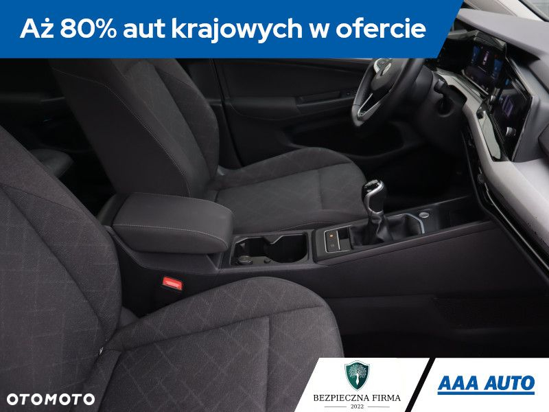 Volkswagen Golf - 10