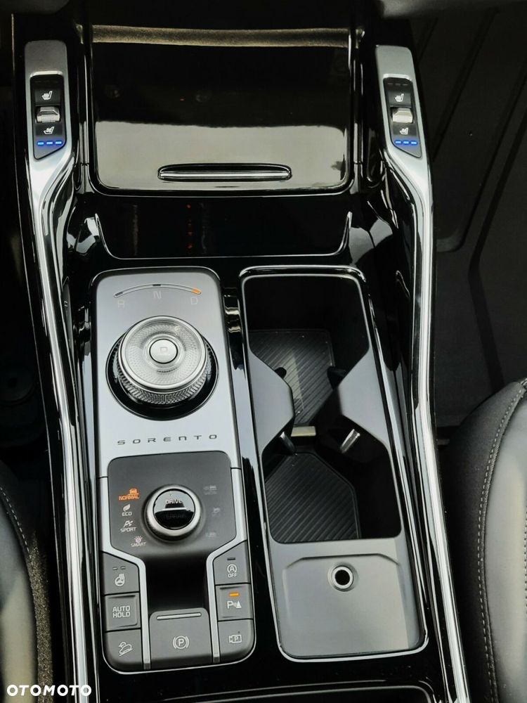 Kia Sorento - 26