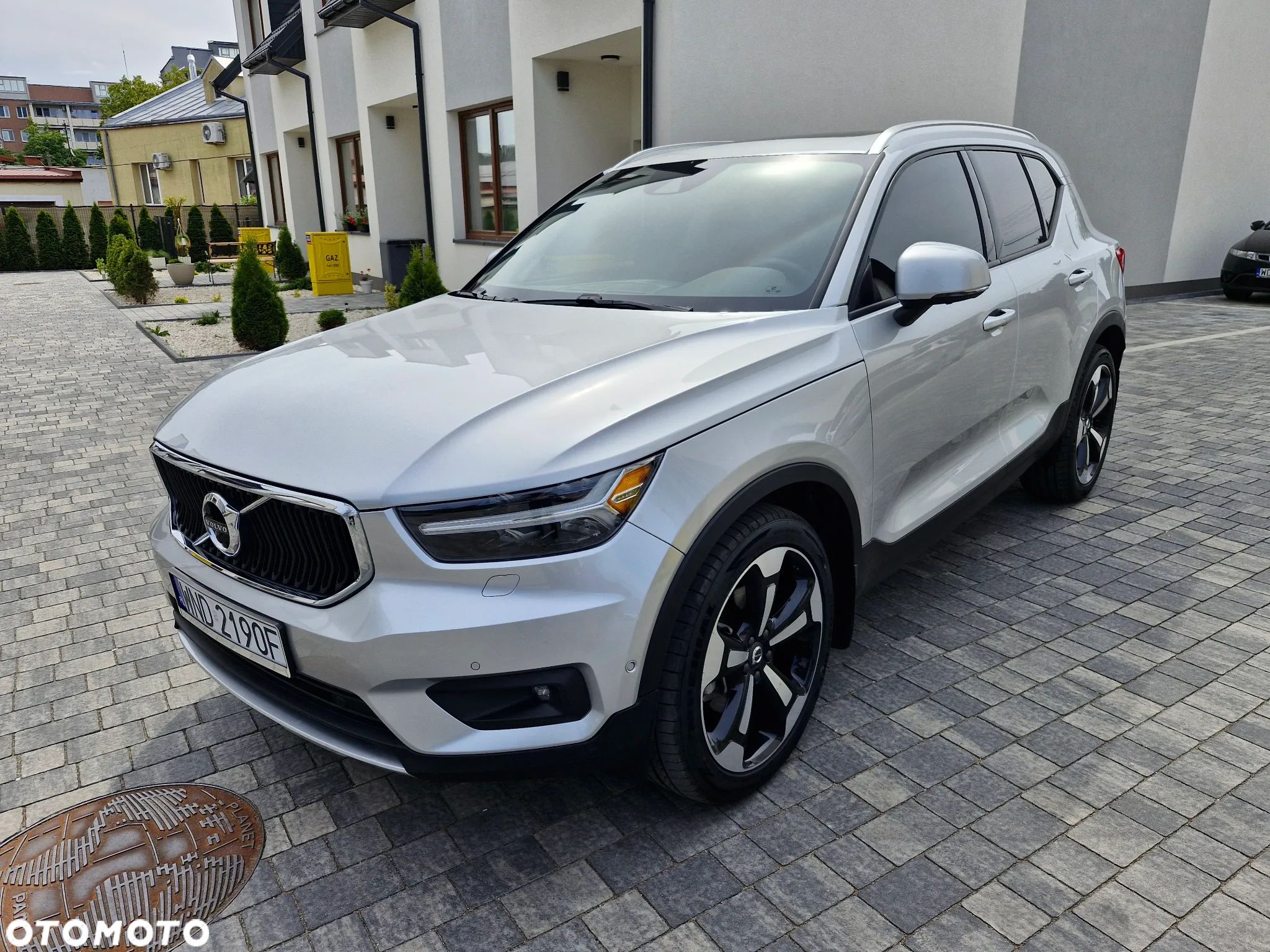 Volvo XC 40 T5 AWD Momentum Pro - 1