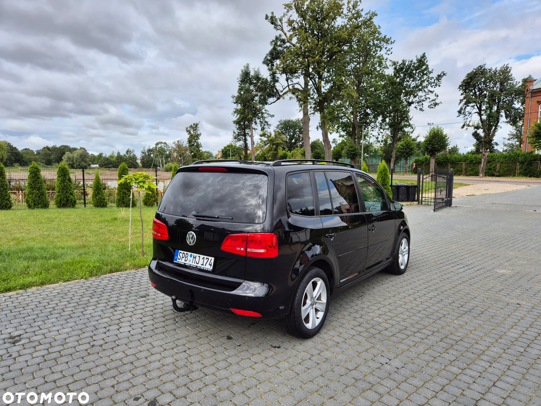 Volkswagen Touran 1.4 TSI STYLE - 27