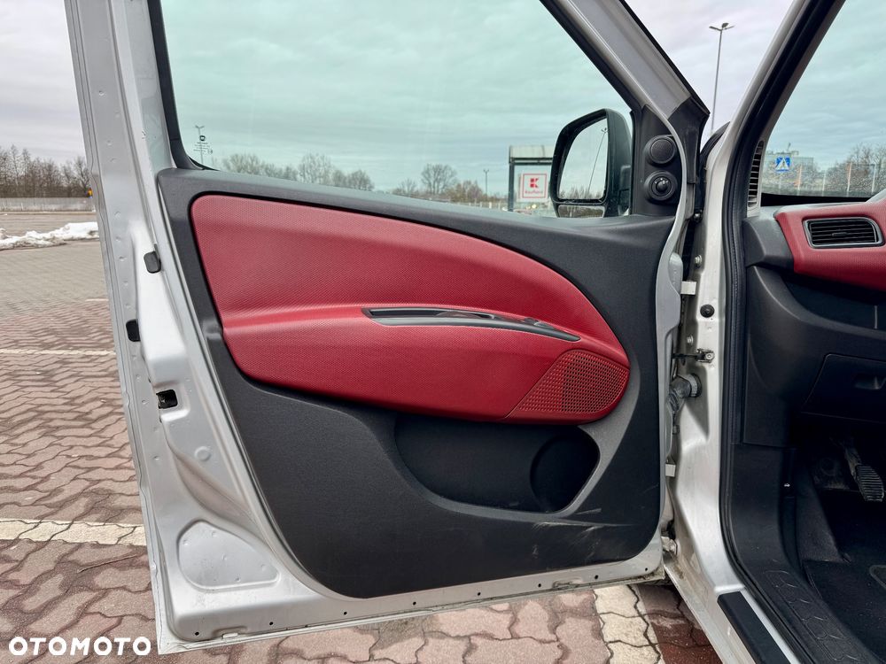 Fiat DOBLO - 16