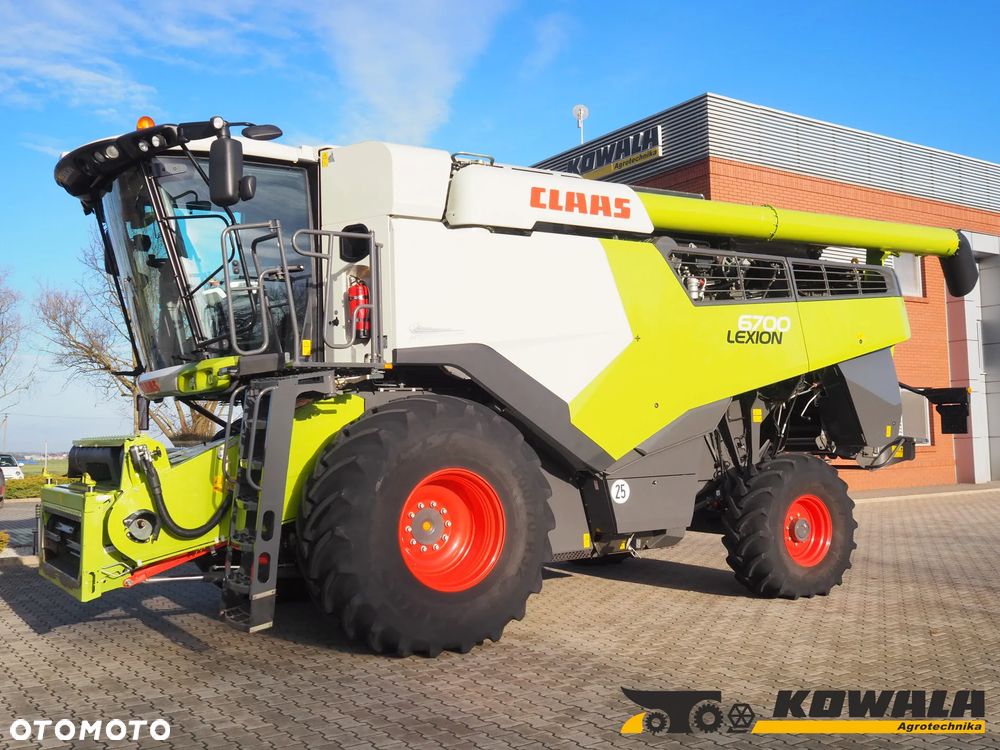 Claas Lexion 6700 + V930