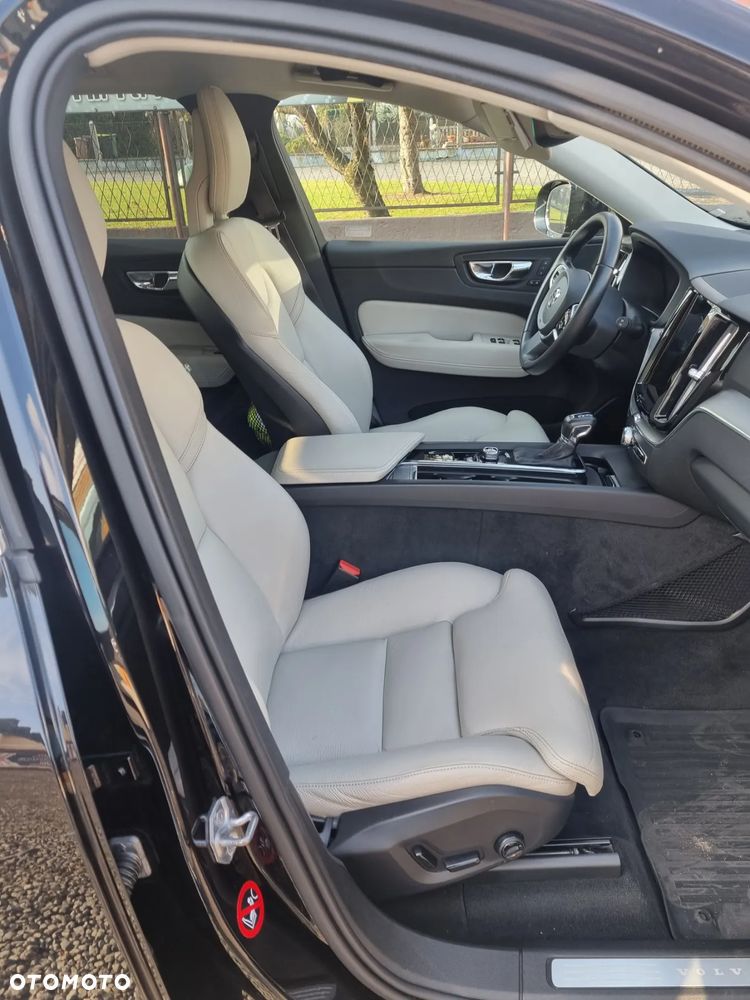 Volvo XC 60 T5 AWD Inscription - 7