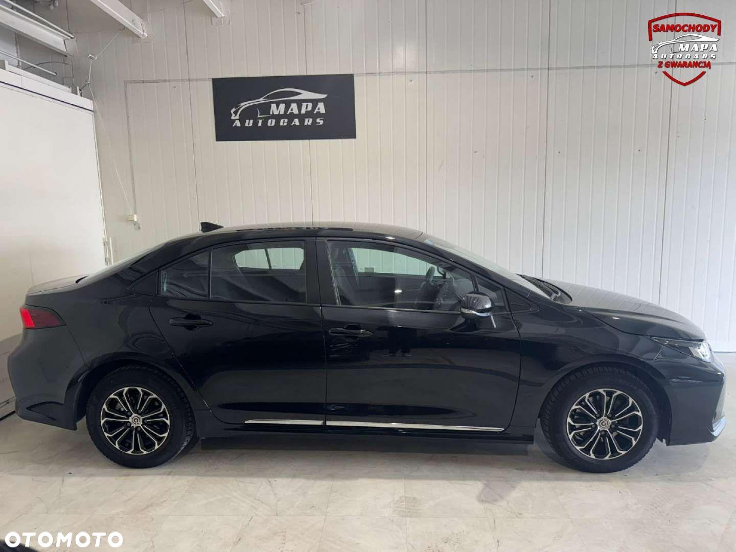 Toyota Corolla - 13