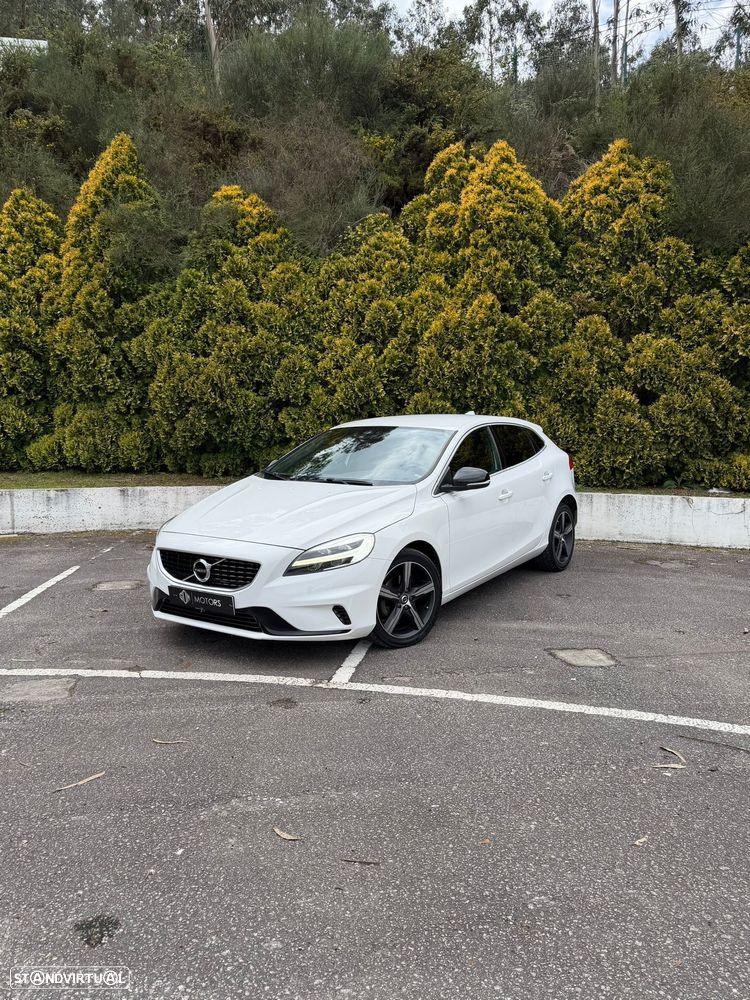 Volvo V40 2.0 D2 R-Design - 1