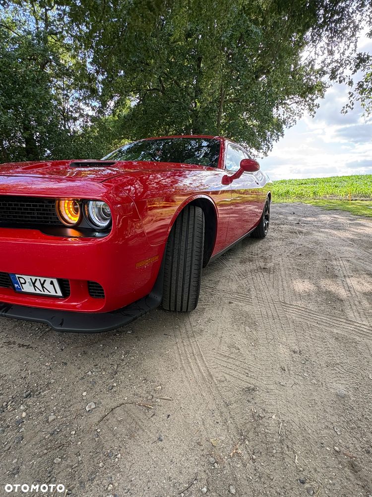 Dodge Challenger - 5