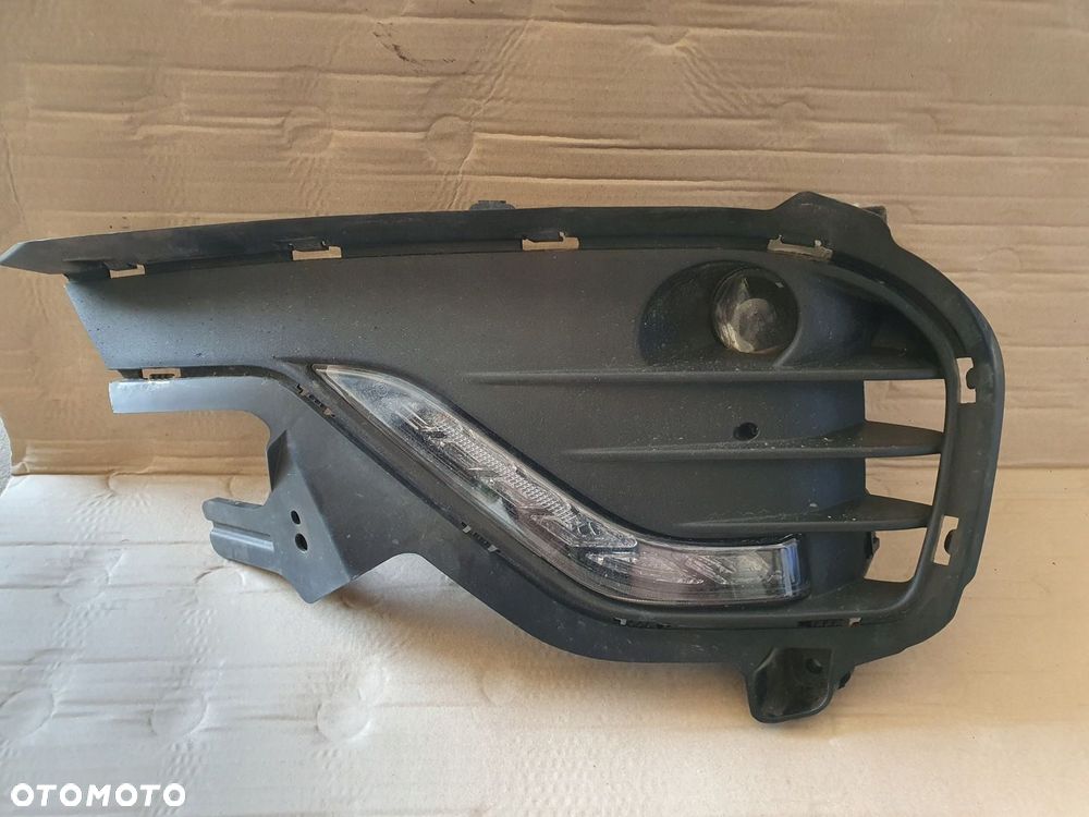 HYUNDAI I30 III 18R 3 PINÓW LED - HALOGEN PRAWY PRZÓD LED KRATKA PRZÓD