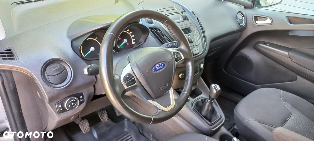 Ford TRANSIT COURIER - 25