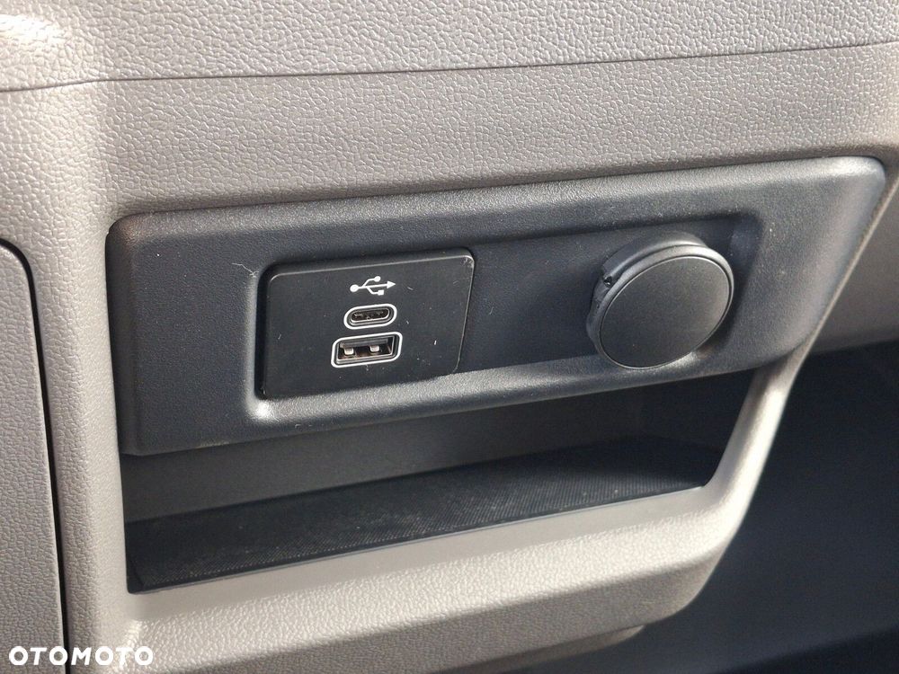 Volkswagen Transporter - 24