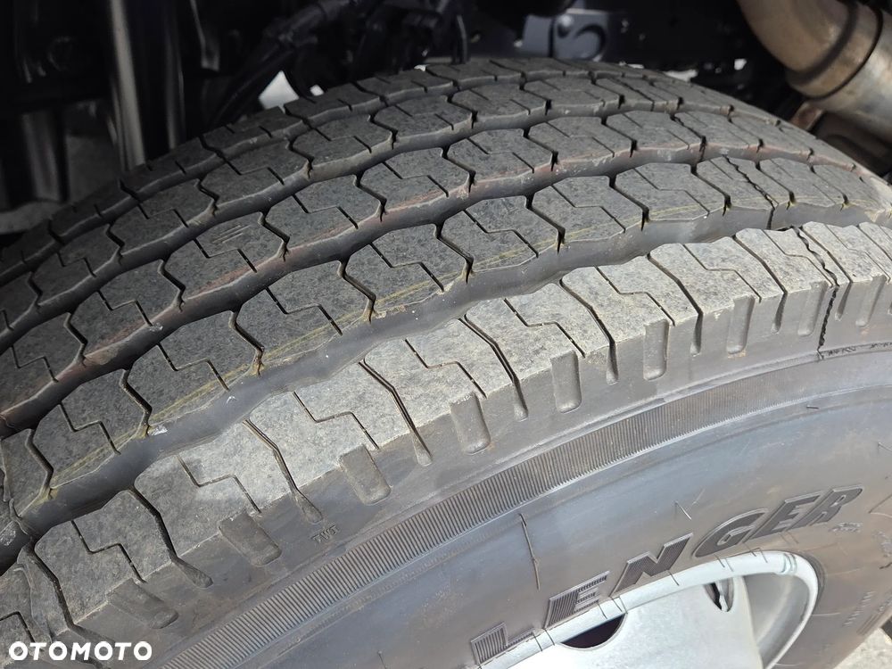 Mercedes-Benz AXOR 1826L // 9 BIEGÓW // KLIMA HAK // HDS HIAB ŻURAW DŹWIG // TYŁ PODUSZKI // EURO 4 - 13