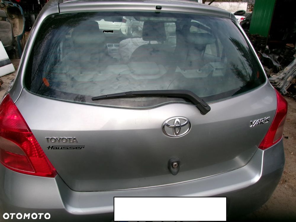 KLAPA TYŁ SZYBA TOYOTA YARIS II  05-11  1F8 - 1