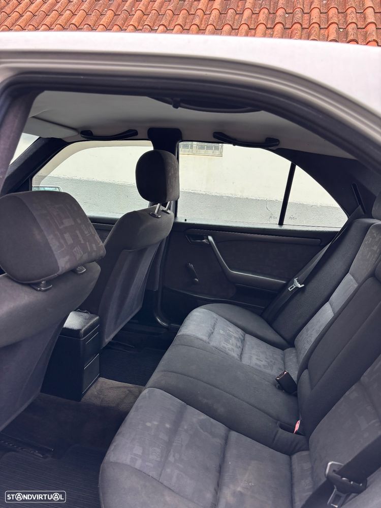 Mercedes-Benz C 220 - 12