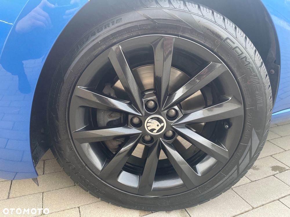 Skoda RAPID Spb 1.0 TSI Style - 28