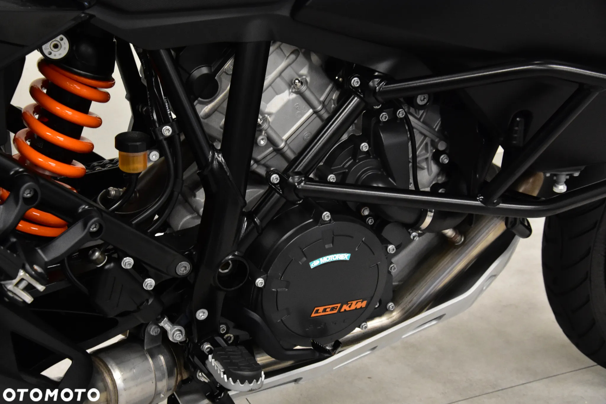 KTM Adventure - 30
