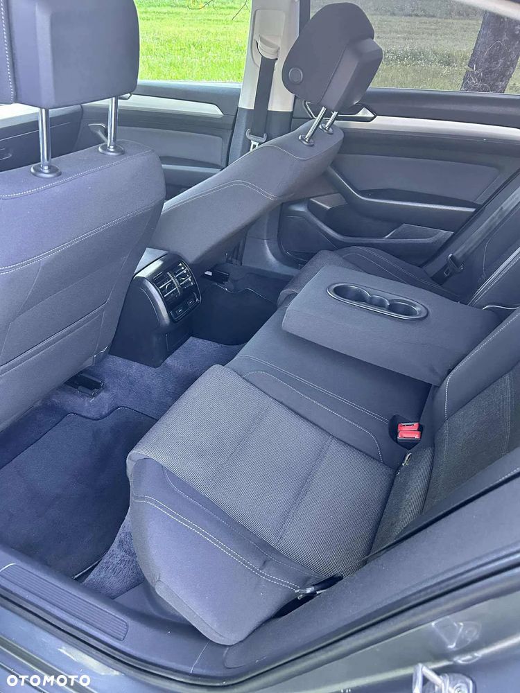 Volkswagen Passat Variant 1.6 TDI (BlueMotion Technology) DSG Comfortline - 6