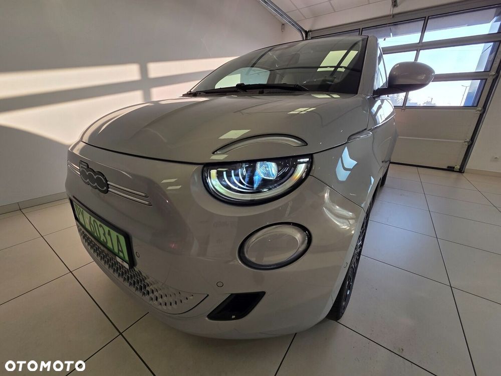 Fiat 500e - 28