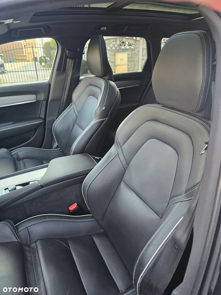 Volvo V90 Cross Country B4 D AWD Ultimate - 30