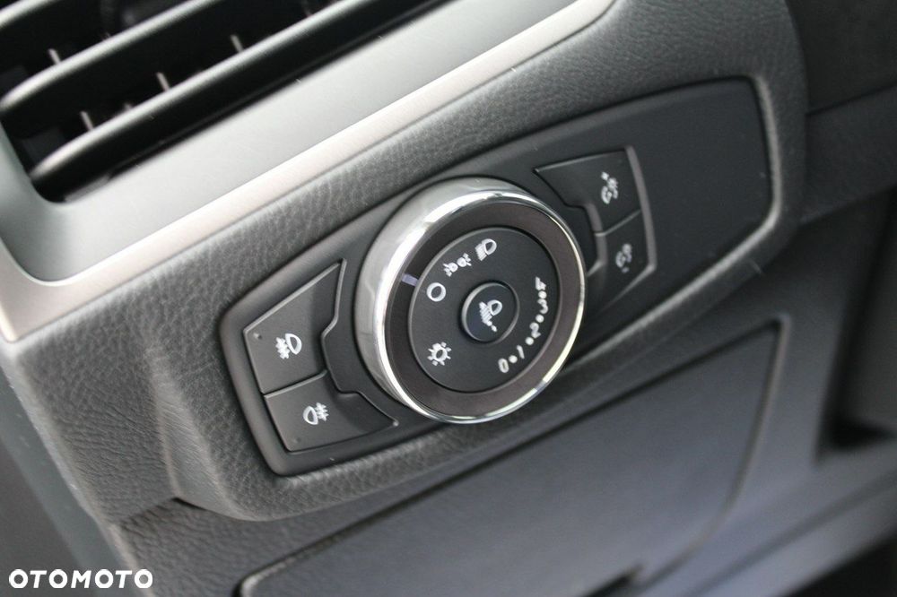Ford S-Max - 22