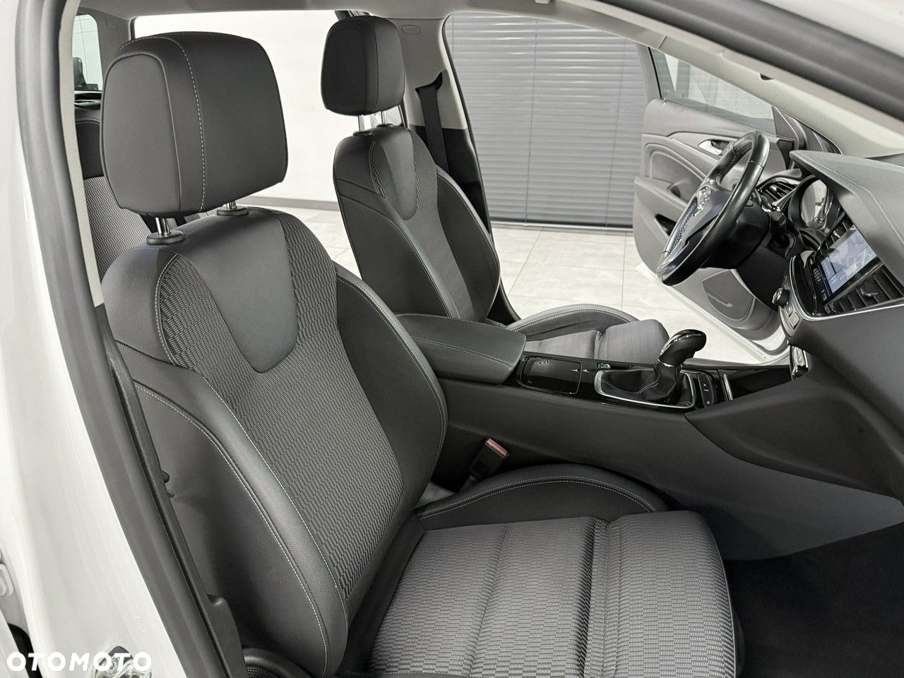 Opel Insignia Sports Tourer 2.0 Diesel Innovation - 20