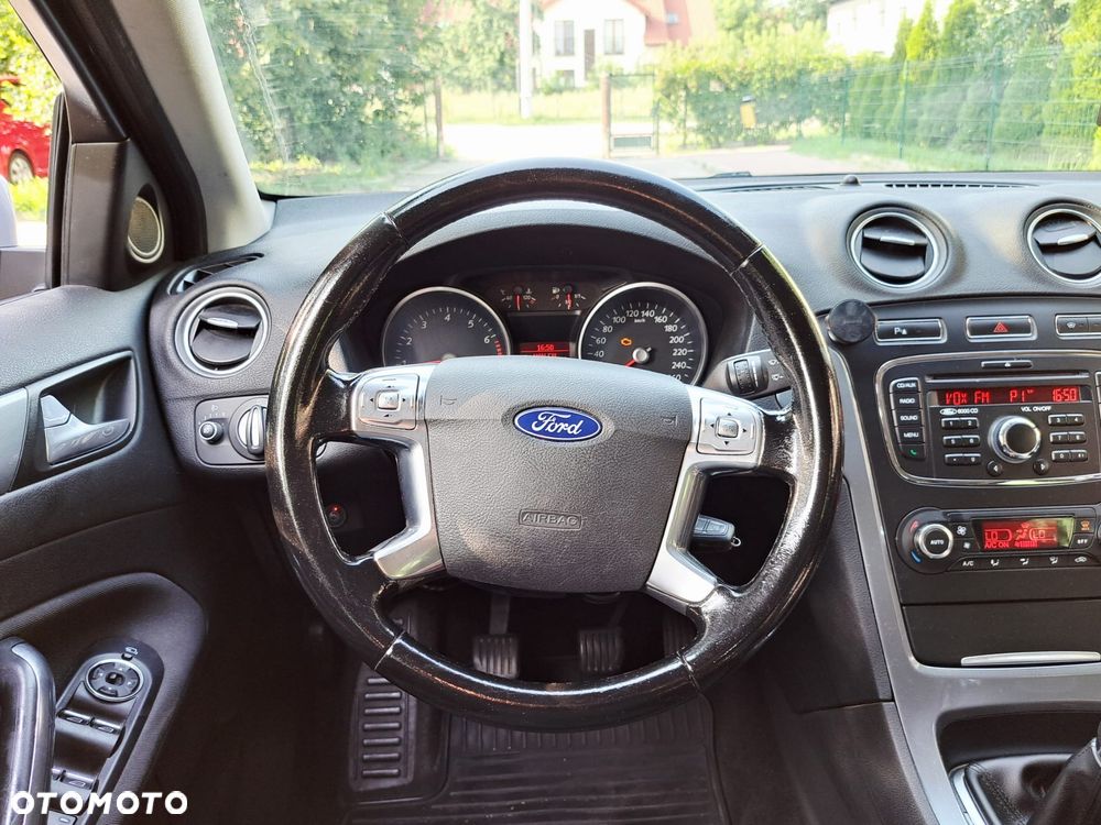 Ford Mondeo 1.6 Gold X - 30