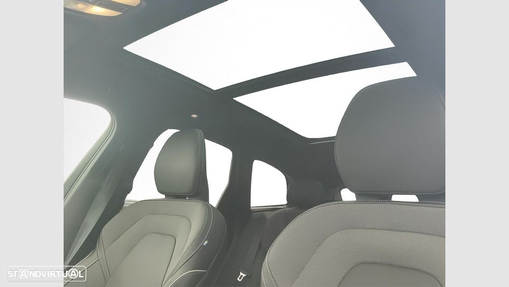 Volvo XC 60 2.0 T6 PHEV Black Edition AWD - 18