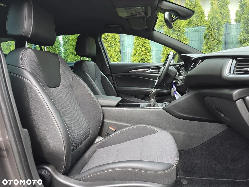 Opel Insignia 2.0 CDTI Business Elegance S&S - 28