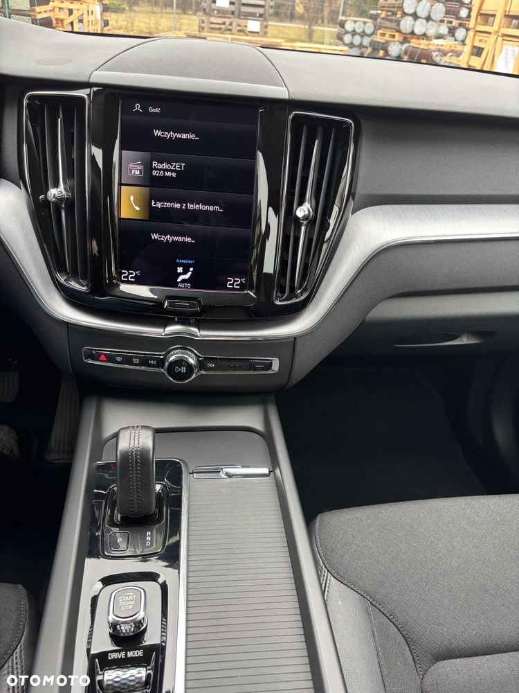 Volvo XC 60 B4 B Momentum Pro - 6