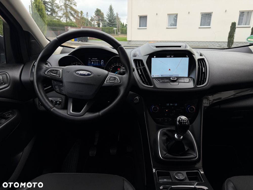Ford Kuga 1.5 EcoBoost 2x4 Business Edition - 30