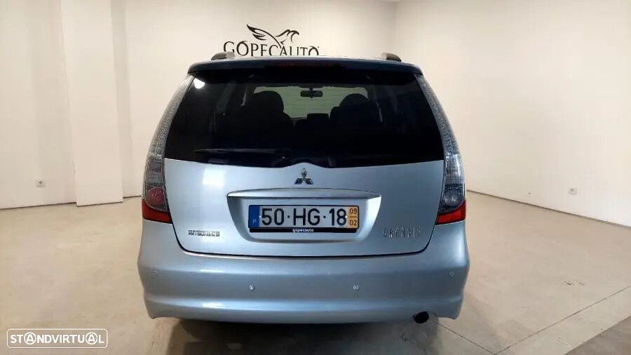 Mitsubishi Grandis - 5