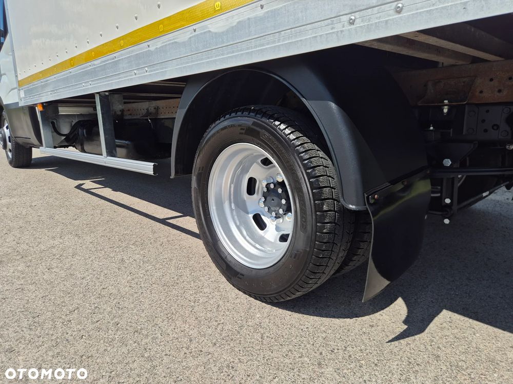Iveco DAILY 35C15 KONTENER 4.30M WINDA SORENSEN 750KG SALON PL 2017R - 21