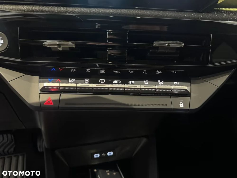 Renault Clio 1.8 E-TECH Full Hybrid 160 Techno - 13