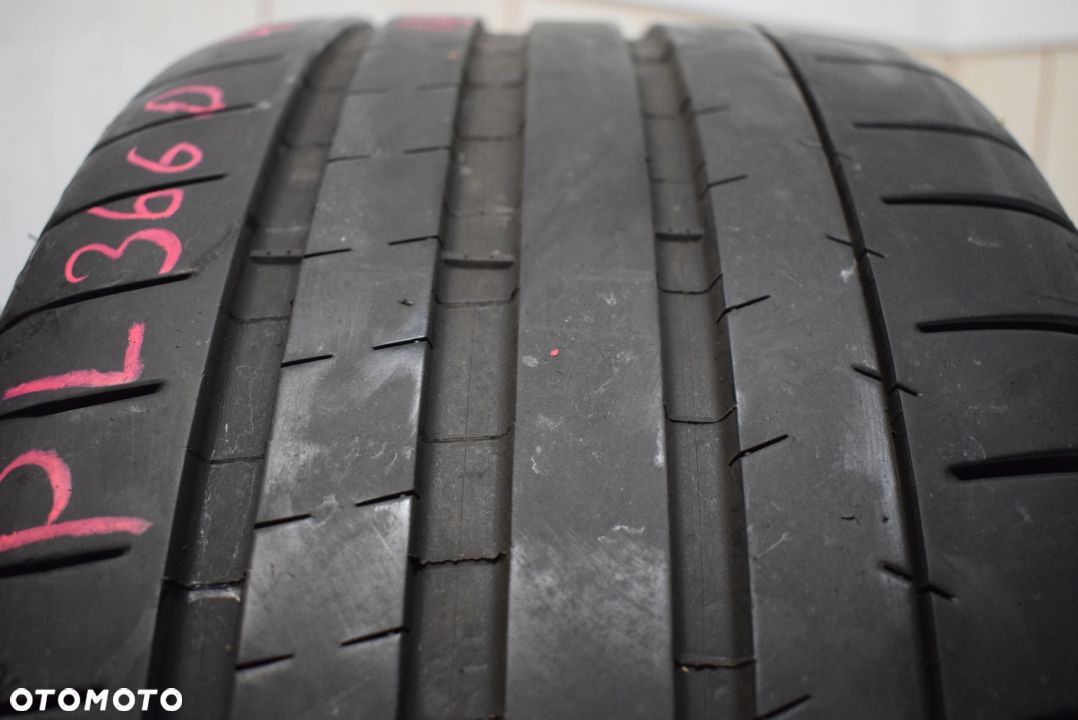 ZR18 255/40 Michelin Pilot Super Sport * - 1