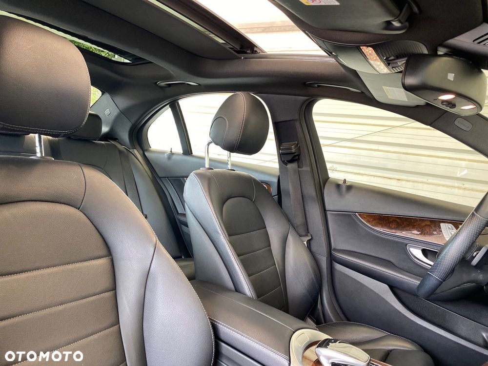 Mercedes-Benz Klasa C 400 4Matic 7G-TRONIC AMG Line - 10