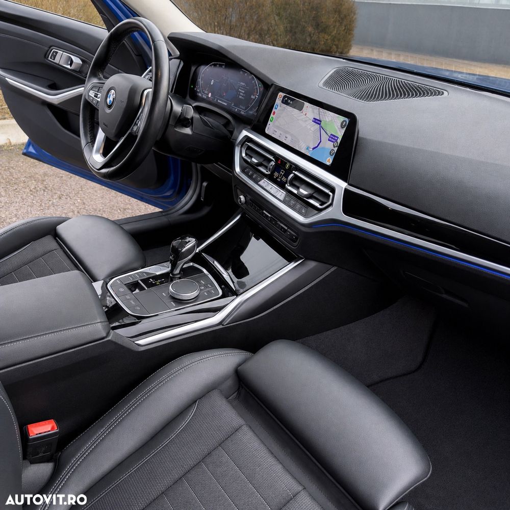 BMW Seria 3 330i AT - 10
