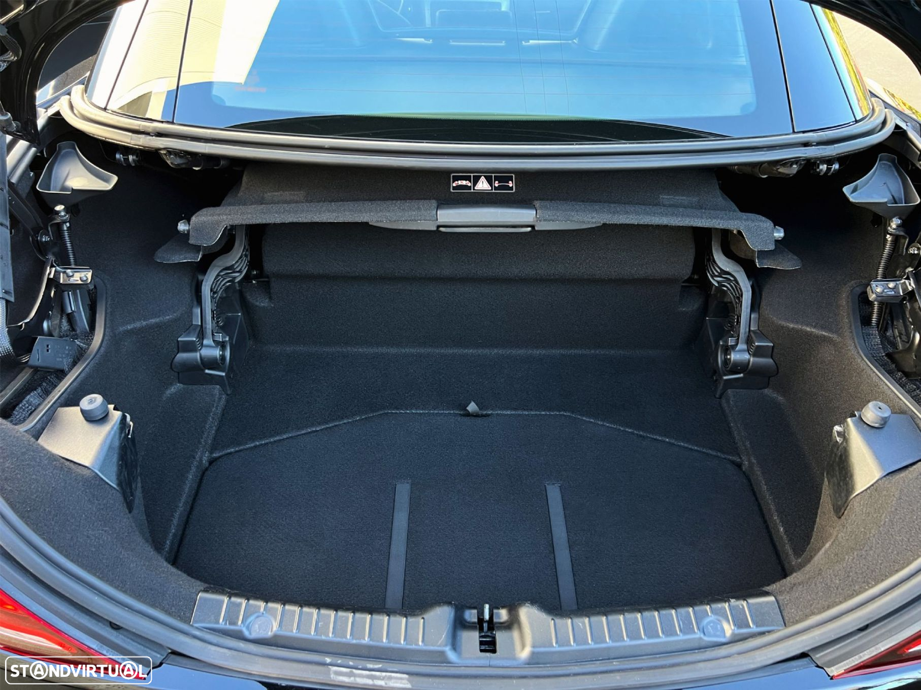 Mercedes-Benz SLC 180 - 46
