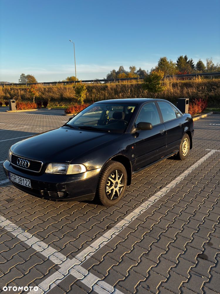 Audi A4 Limousine 1.6 - 7
