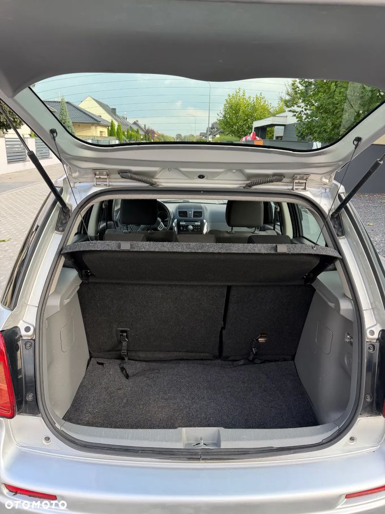 Suzuki SX4 2.0 DDiS 4x4 Comfort - 21