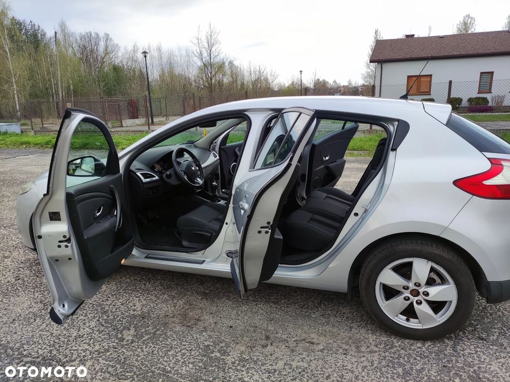 Renault Megane 1.6 16V 110 Expression - 5