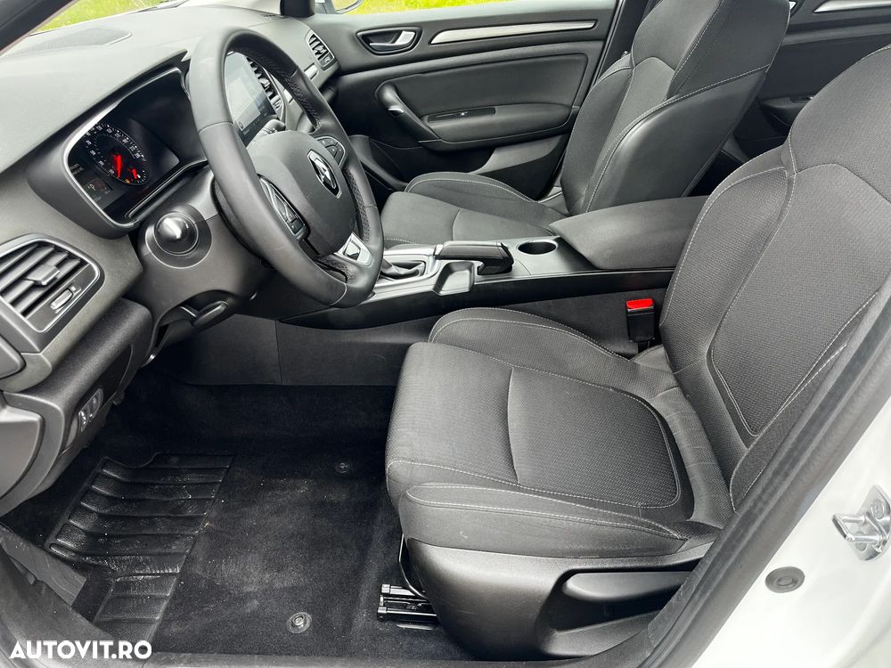 Renault Megane Blue dCi EDC Zen - 10