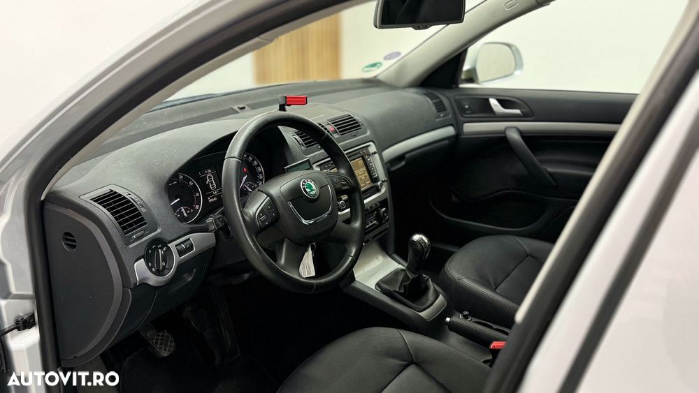 Skoda Octavia 1.2 TSI ACTIVE - 6