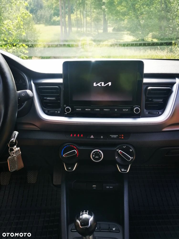 Kia Stonic - 21