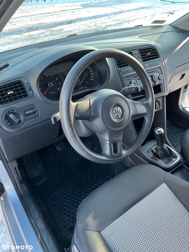 Volkswagen Polo - 9