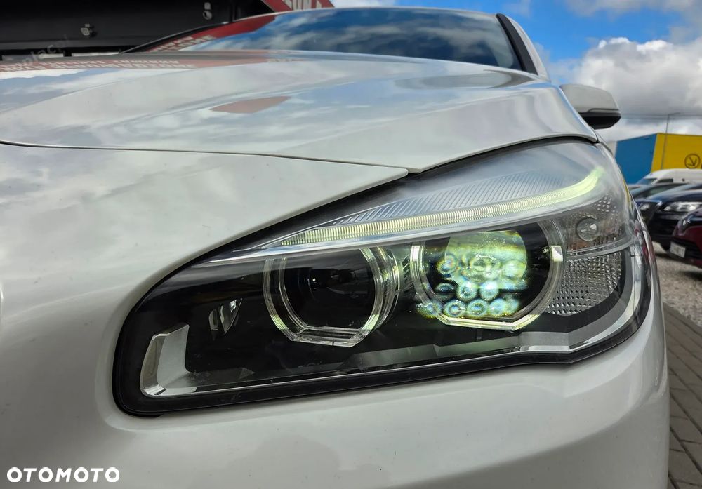 BMW Seria 2 218i - 8