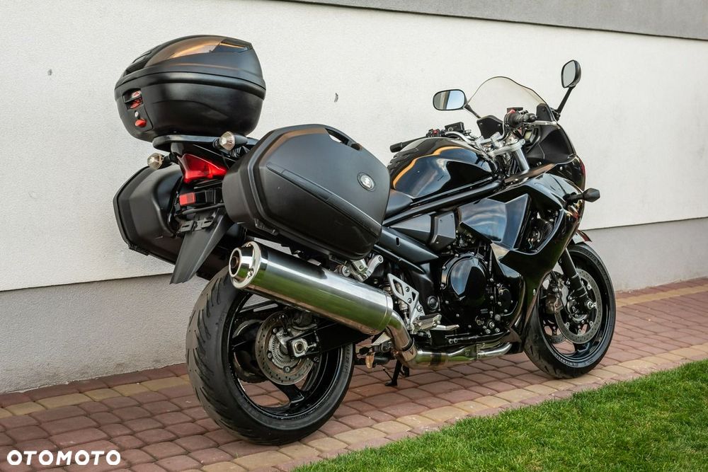 Suzuki GSX - 4
