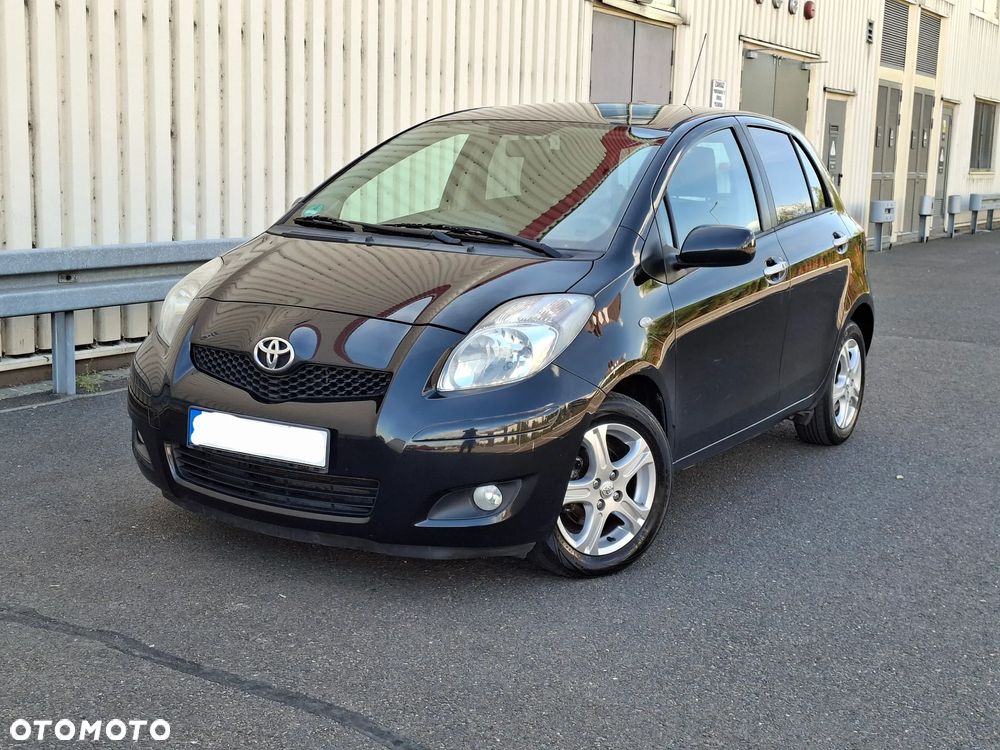 Toyota Yaris - 1