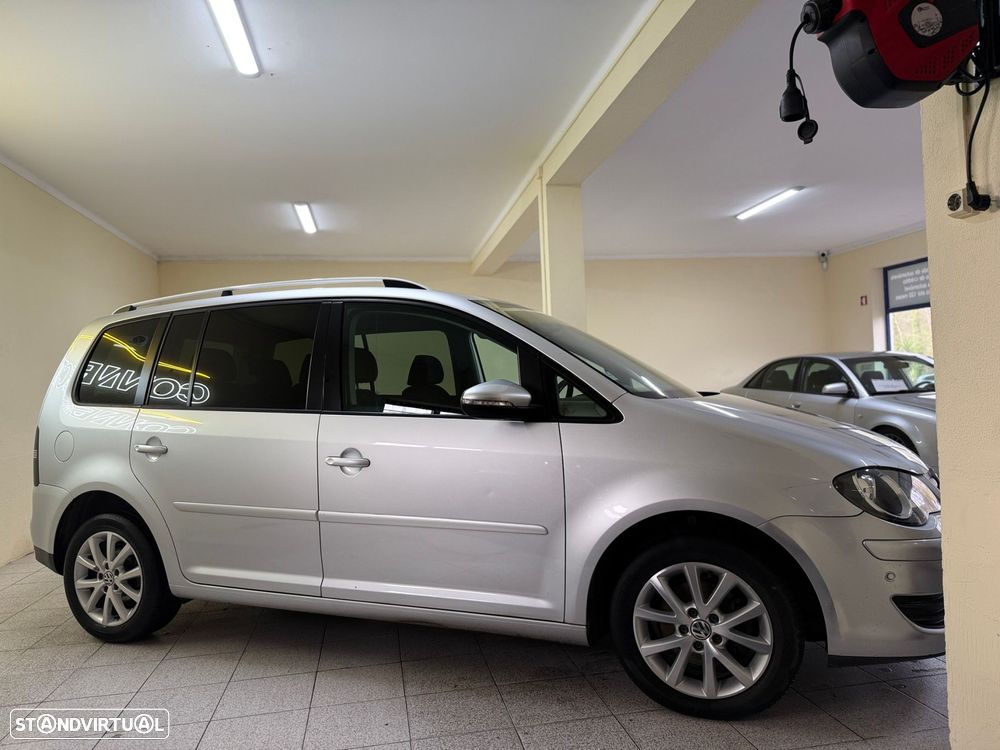 VW Touran 2.0 TDI Highline 7L - 11