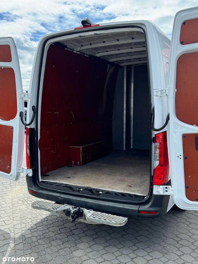 Mercedes-Benz SPRINTER - 10