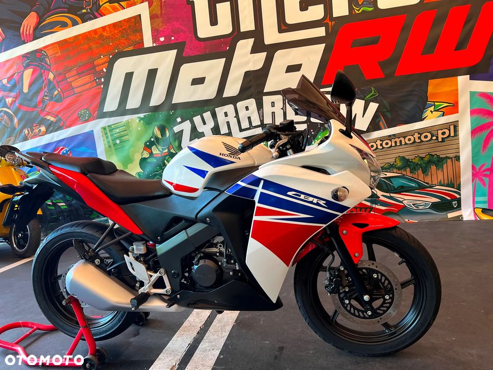 Honda CBR - 3
